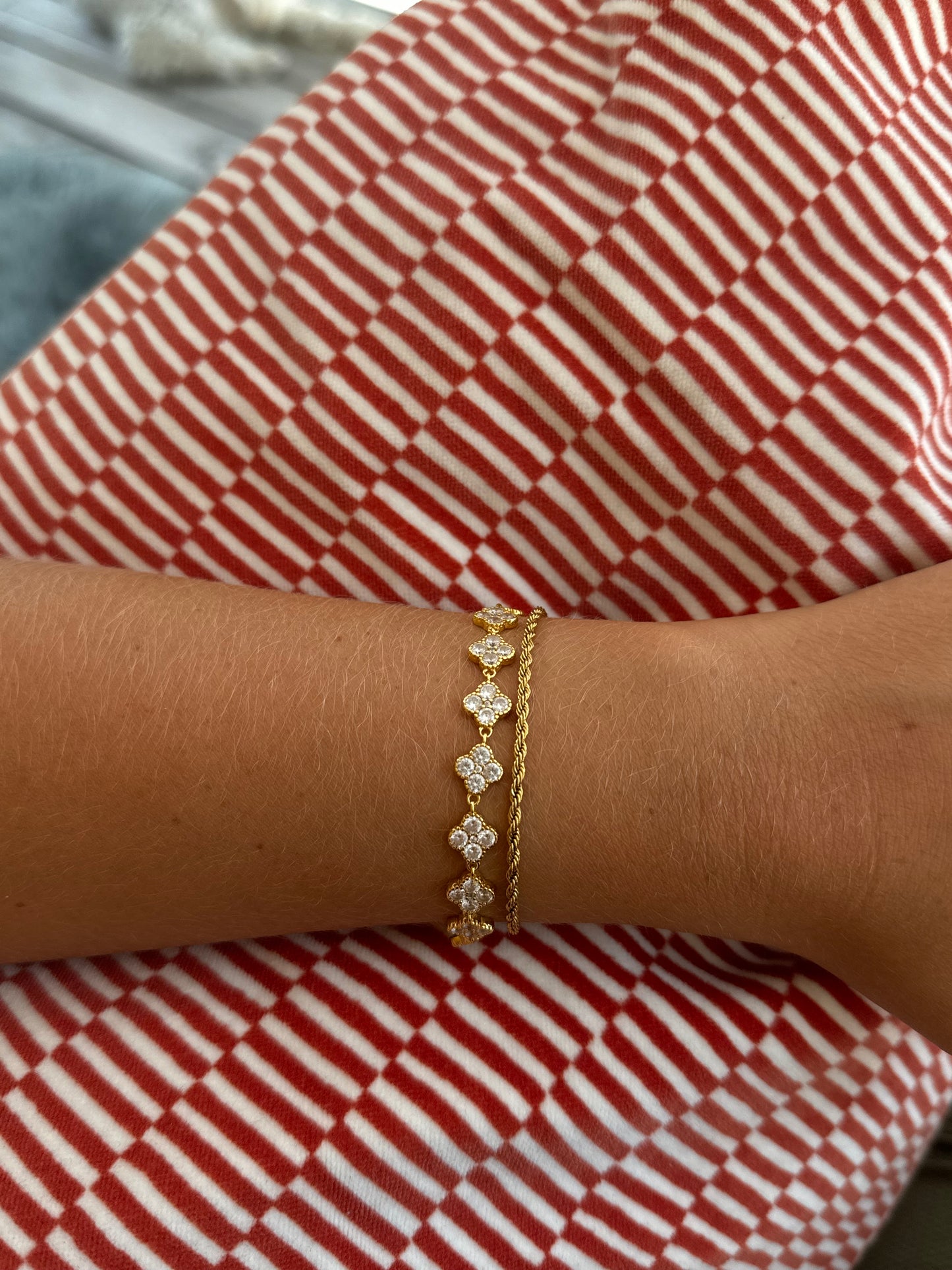 Clove Bracelet Gold